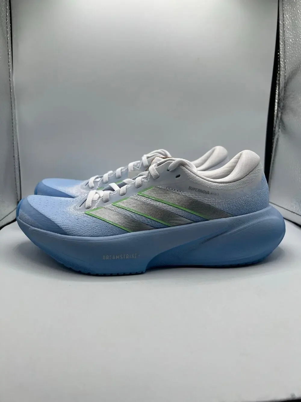 Adidas Supernova Rise 3 “Glow Blue Silver Metallic” size 6.5 women’s